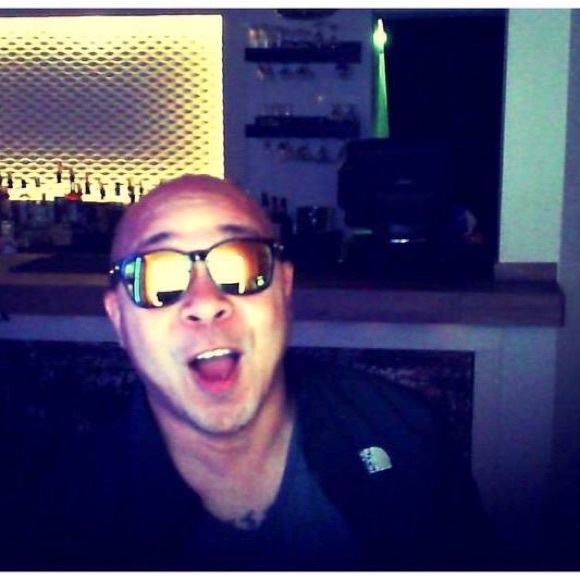 Meet your Posher, Michael - Picture 6 of 7